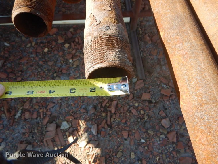 image for item FG9876 Oilfield pipe and sucker rods
