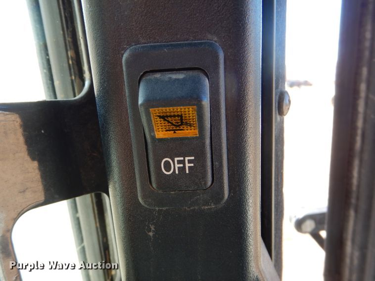 image for item FG9886 2013 Bobcat S770 skid steer