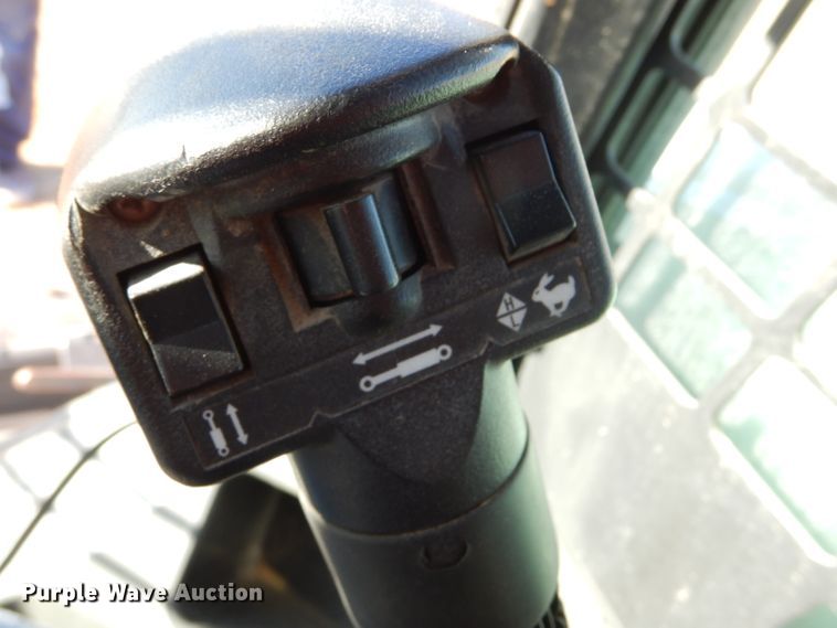 image for item FG9886 2013 Bobcat S770 skid steer