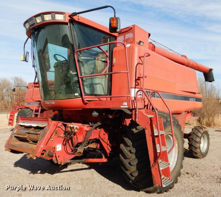 image for item FG9888 1998 Case IH 2388 combine