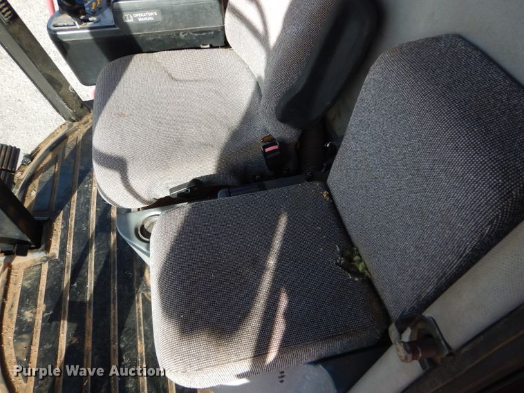 image for item FG9888 1998 Case IH 2388 combine