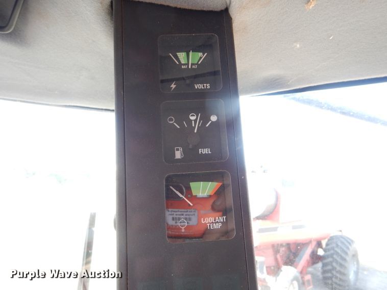 image for item FG9888 1998 Case IH 2388 combine