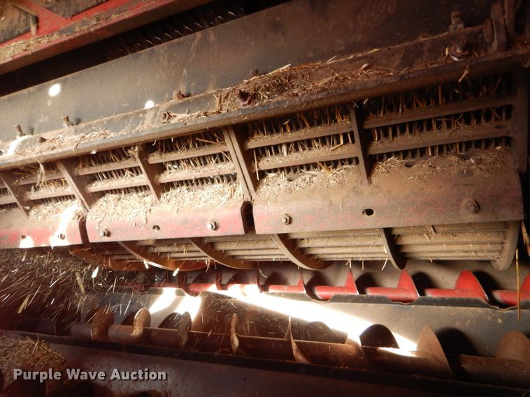 image for item FG9888 1998 Case IH 2388 combine