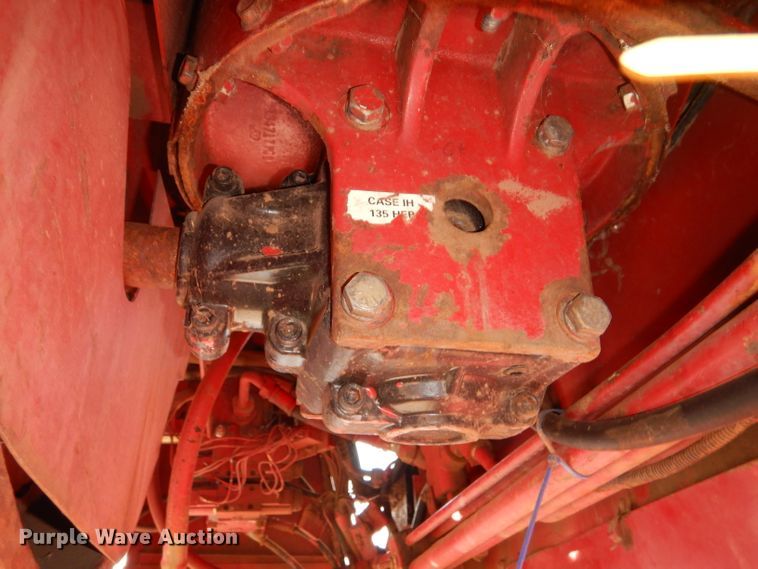 image for item FG9888 1998 Case IH 2388 combine