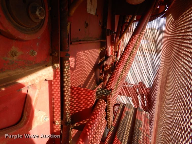 image for item FG9888 1998 Case IH 2388 combine