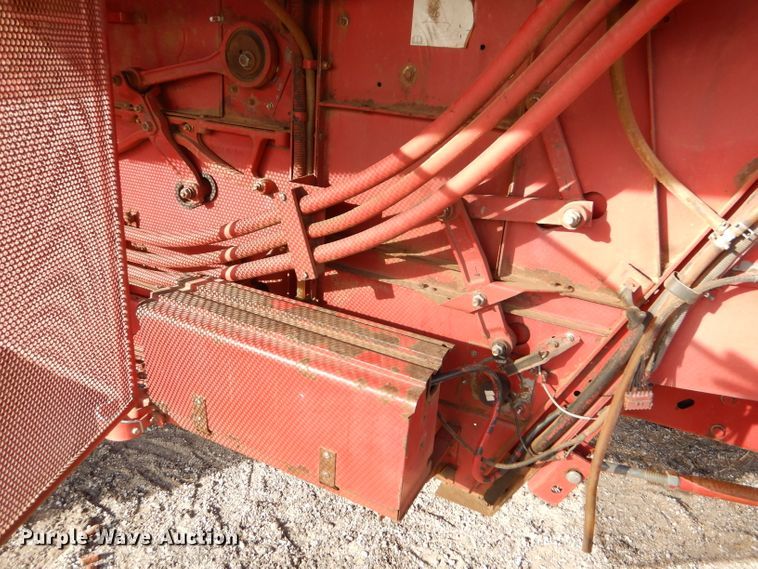 image for item FG9888 1998 Case IH 2388 combine