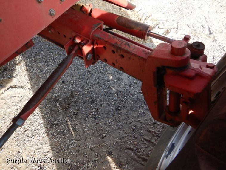 image for item FG9888 1998 Case IH 2388 combine