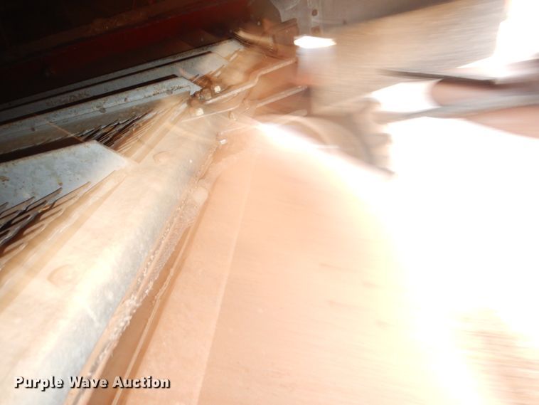 image for item FG9888 1998 Case IH 2388 combine