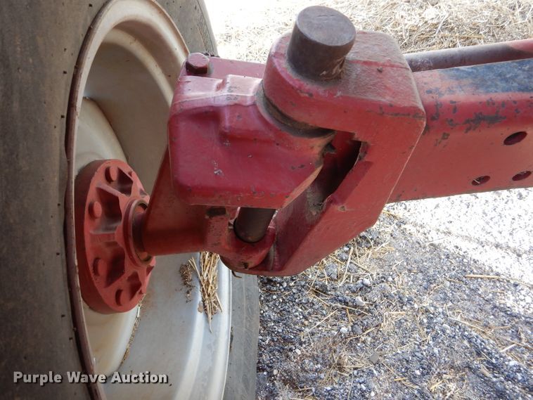 image for item FG9888 1998 Case IH 2388 combine