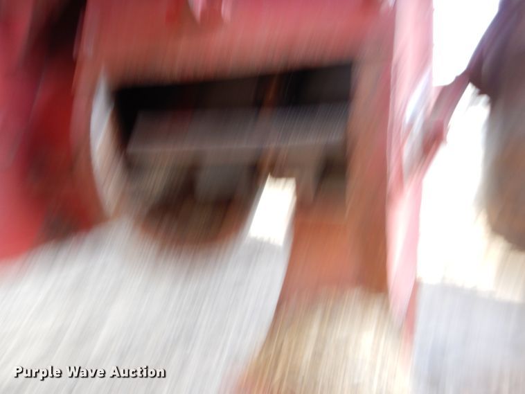 image for item FG9888 1998 Case IH 2388 combine