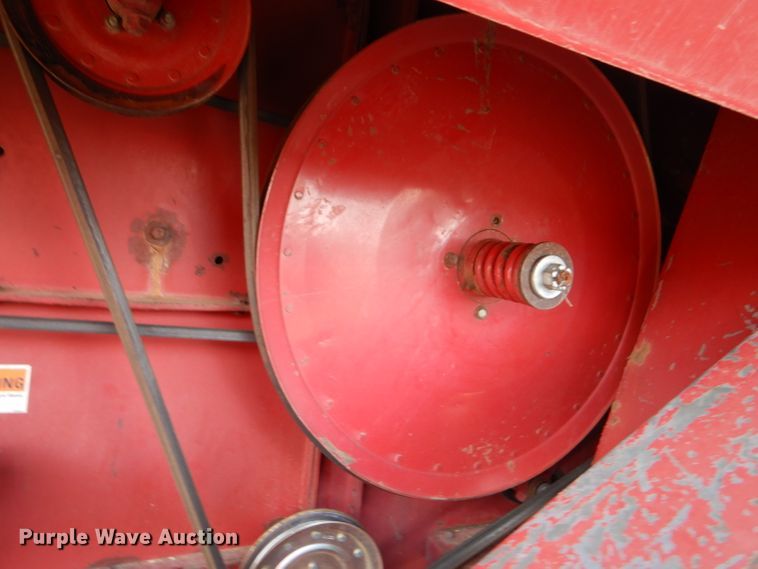 image for item FG9888 1998 Case IH 2388 combine