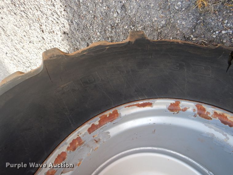 image for item FG9888 1998 Case IH 2388 combine