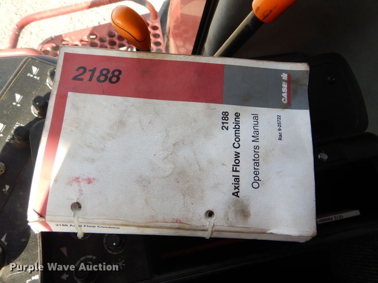 image for item FG9889 1996 Case IH 2188 combine