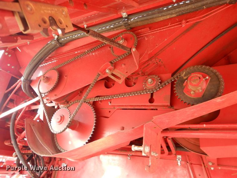 image for item FG9889 1996 Case IH 2188 combine