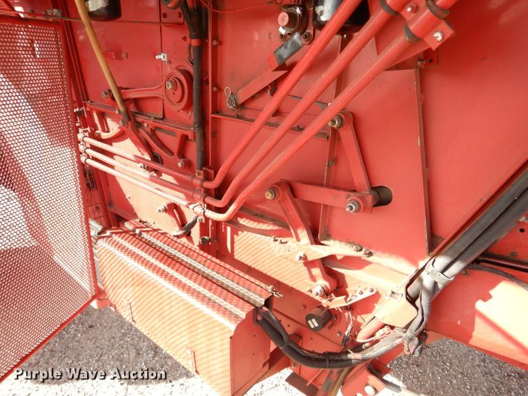 image for item FG9889 1996 Case IH 2188 combine