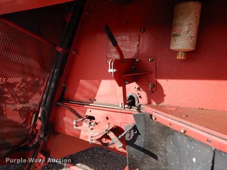 image for item FG9889 1996 Case IH 2188 combine