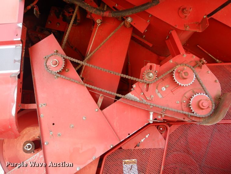 image for item FG9889 1996 Case IH 2188 combine