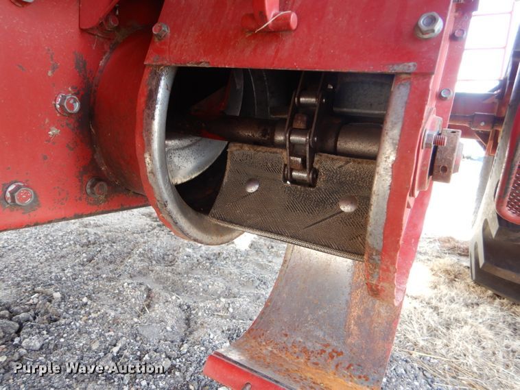 image for item FG9889 1996 Case IH 2188 combine