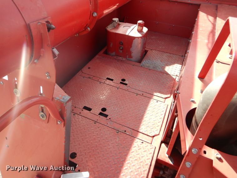 image for item FG9889 1996 Case IH 2188 combine
