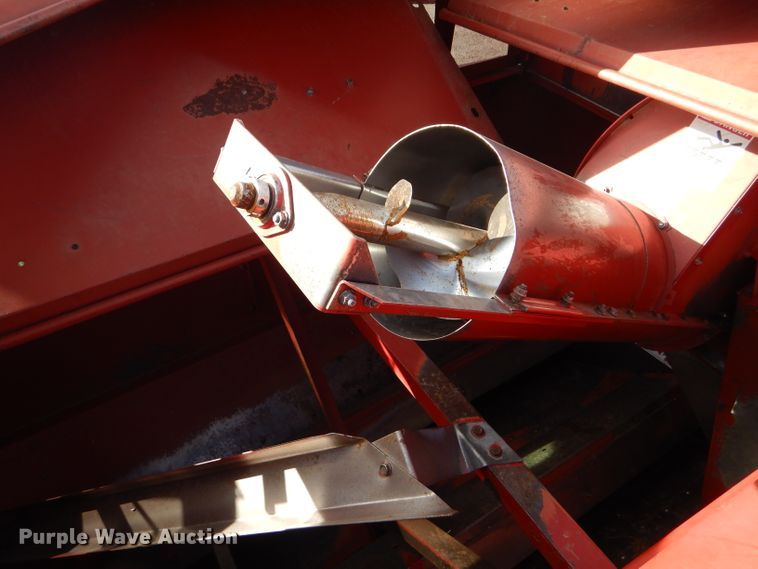 image for item FG9889 1996 Case IH 2188 combine