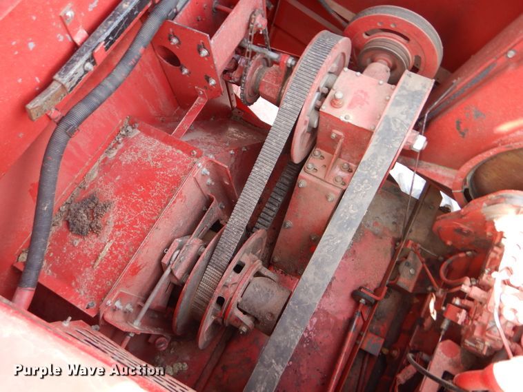 image for item FG9889 1996 Case IH 2188 combine