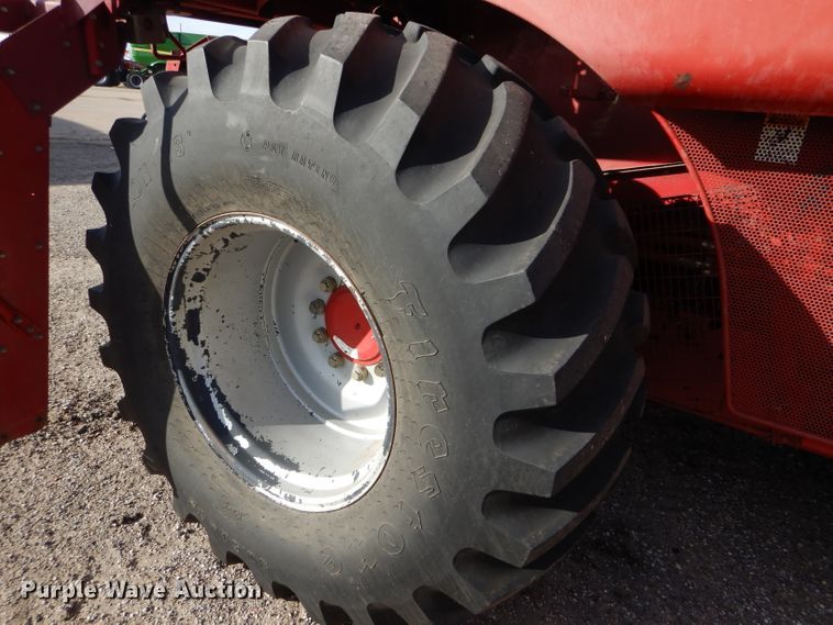 image for item FG9889 1996 Case IH 2188 combine