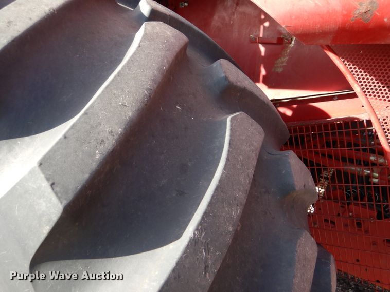 image for item FG9889 1996 Case IH 2188 combine