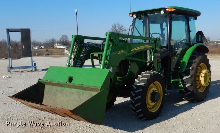 image for item FU9053 2005 John Deere 5425 MFWD tractor