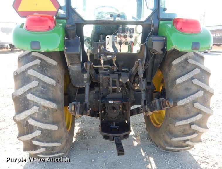 image for item FU9053 2005 John Deere 5425 MFWD tractor