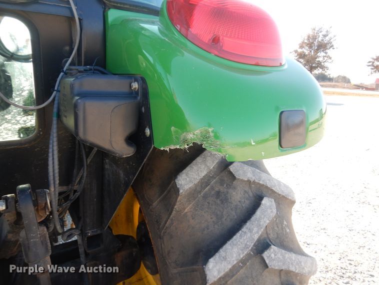 image for item FU9053 2005 John Deere 5425 MFWD tractor