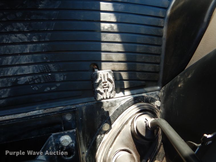 image for item FU9053 2005 John Deere 5425 MFWD tractor