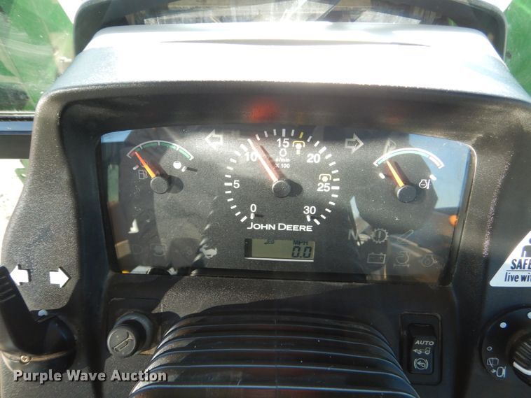 image for item FU9053 2005 John Deere 5425 MFWD tractor