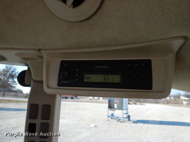 image for item FU9053 2005 John Deere 5425 MFWD tractor