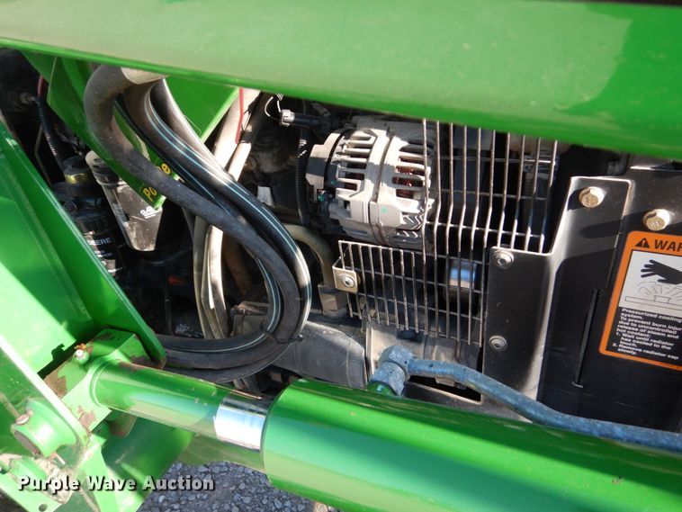 image for item FU9053 2005 John Deere 5425 MFWD tractor