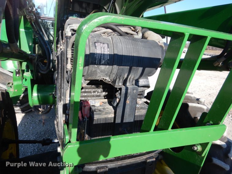 image for item FU9053 2005 John Deere 5425 MFWD tractor