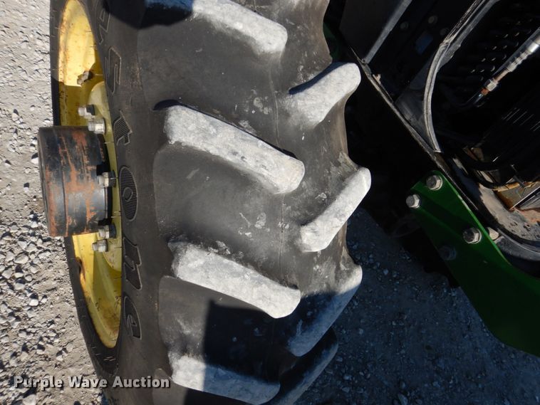 image for item FU9053 2005 John Deere 5425 MFWD tractor