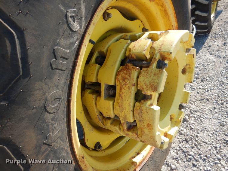 image for item FU9053 2005 John Deere 5425 MFWD tractor