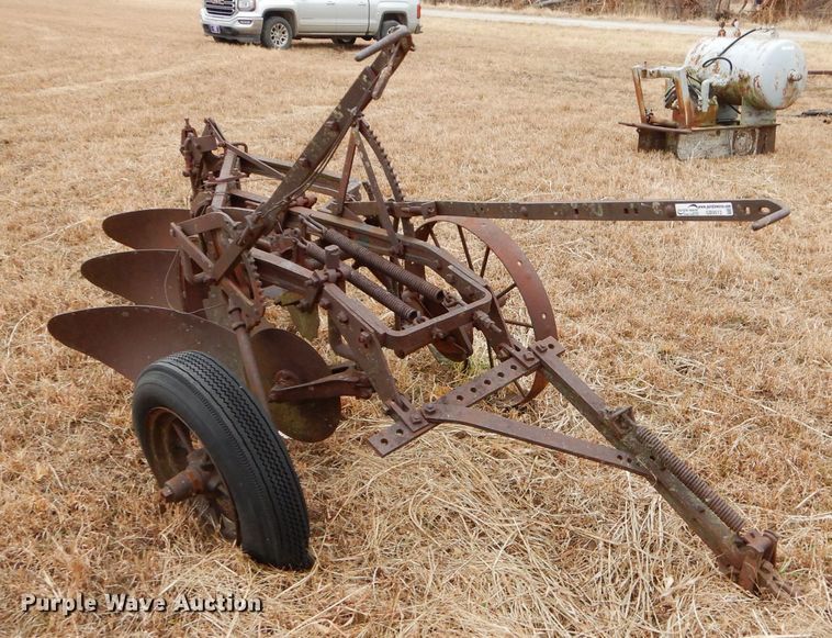 image for item GB9513 Three bottom plow