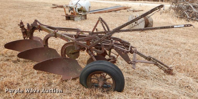 image for item GB9513 Three bottom plow
