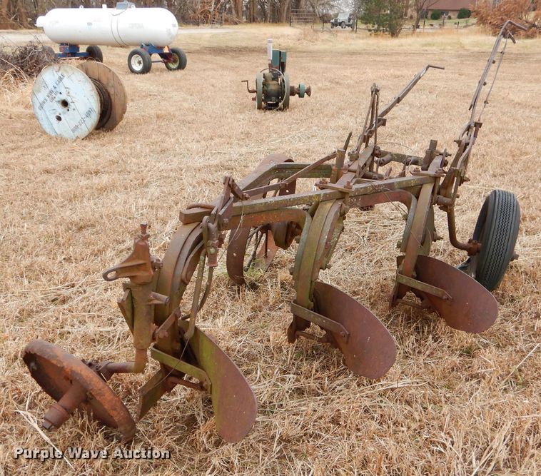image for item GB9513 Three bottom plow