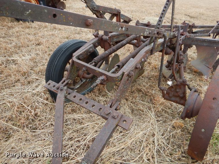 image for item GB9513 Three bottom plow