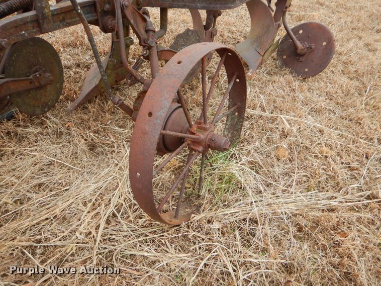 image for item GB9513 Three bottom plow