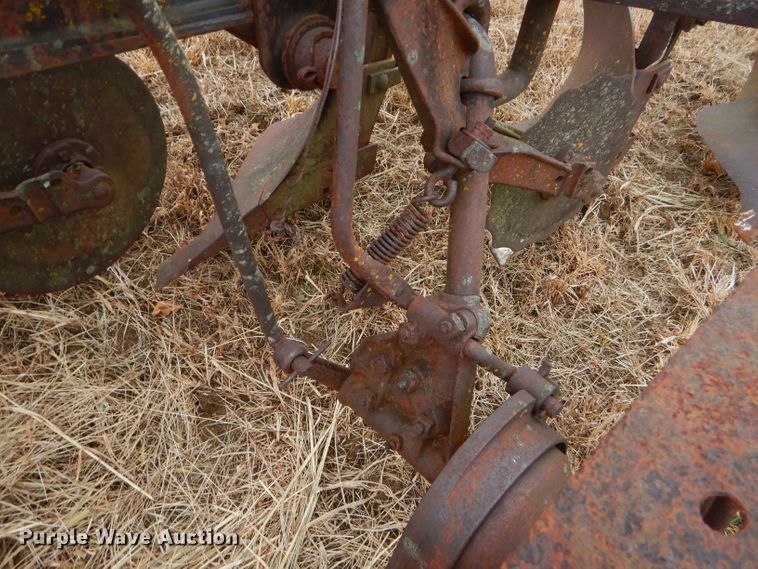 image for item GB9513 Three bottom plow