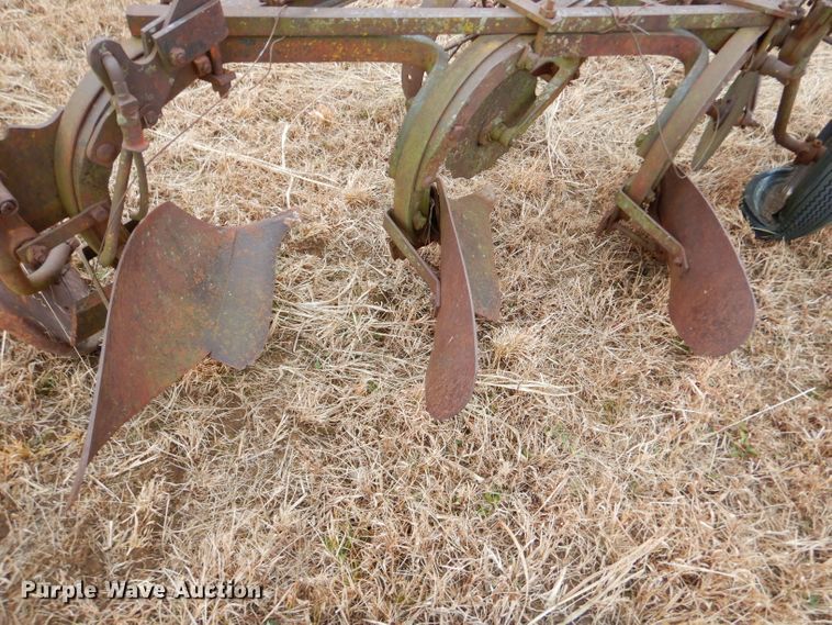 image for item GB9513 Three bottom plow