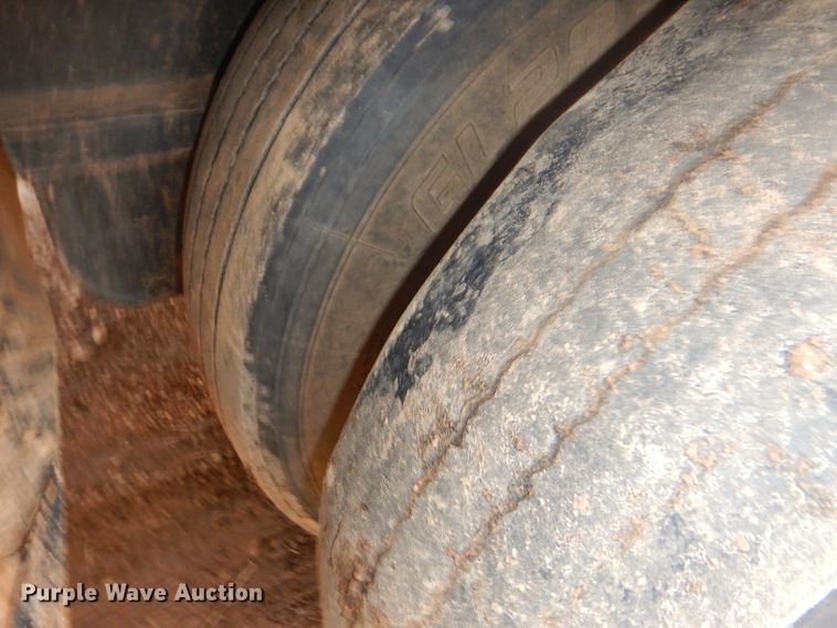 image for item GB9527 Shop built livestock trailer