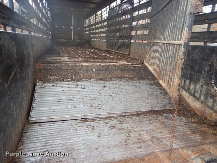 image for item GB9527 Shop built livestock trailer