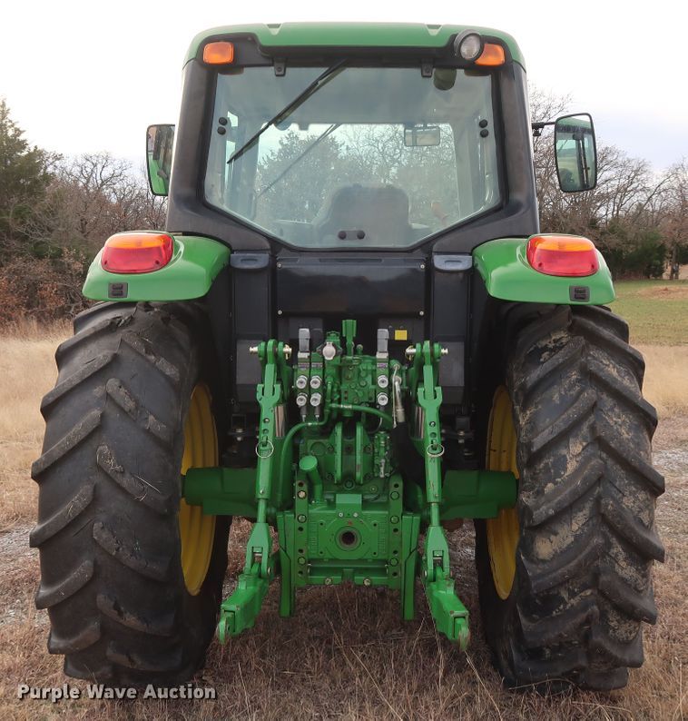 image for item GD9937 2014 John Deere 6125M MFWD tractor
