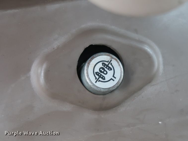 image for item GD9937 2014 John Deere 6125M MFWD tractor