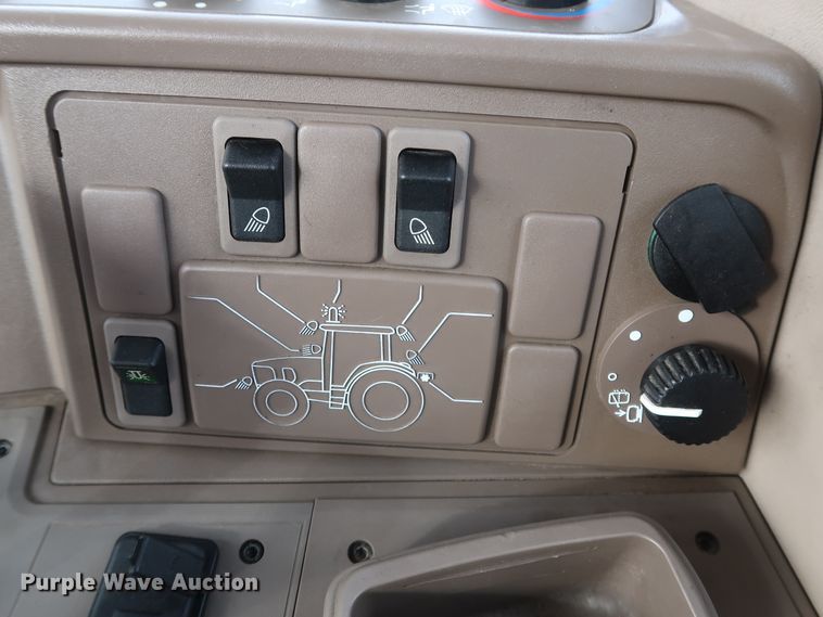 image for item GD9937 2014 John Deere 6125M MFWD tractor