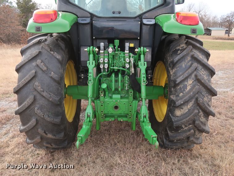 image for item GD9937 2014 John Deere 6125M MFWD tractor
